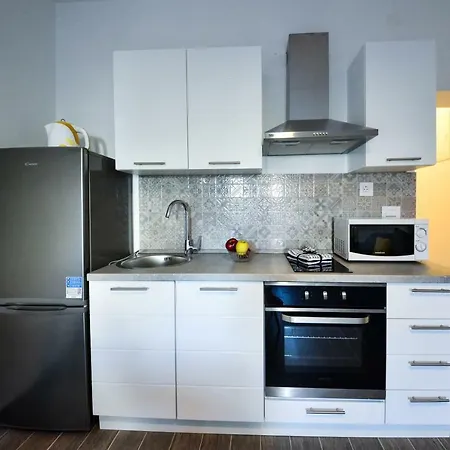 Апартаменти Ab *