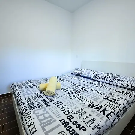 Apartman Ab *